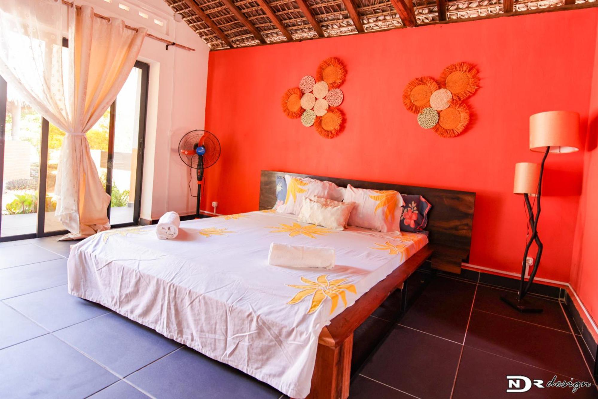 Hotel Le Jardin Des Delices Mahajanga Exterior foto